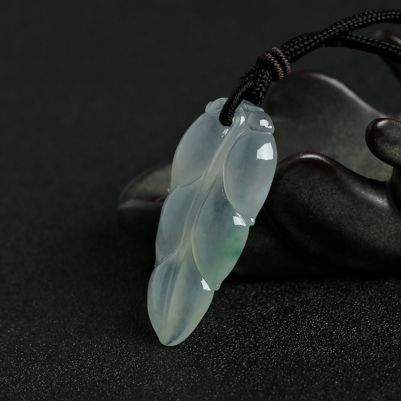 天然糯冰种翡翠叶子吊坠 - 红掌柜