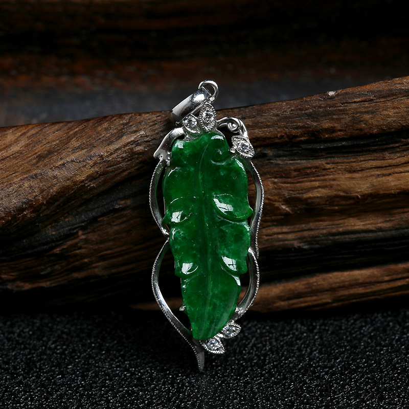 满绿翡翠叶子吊坠 - 红掌柜