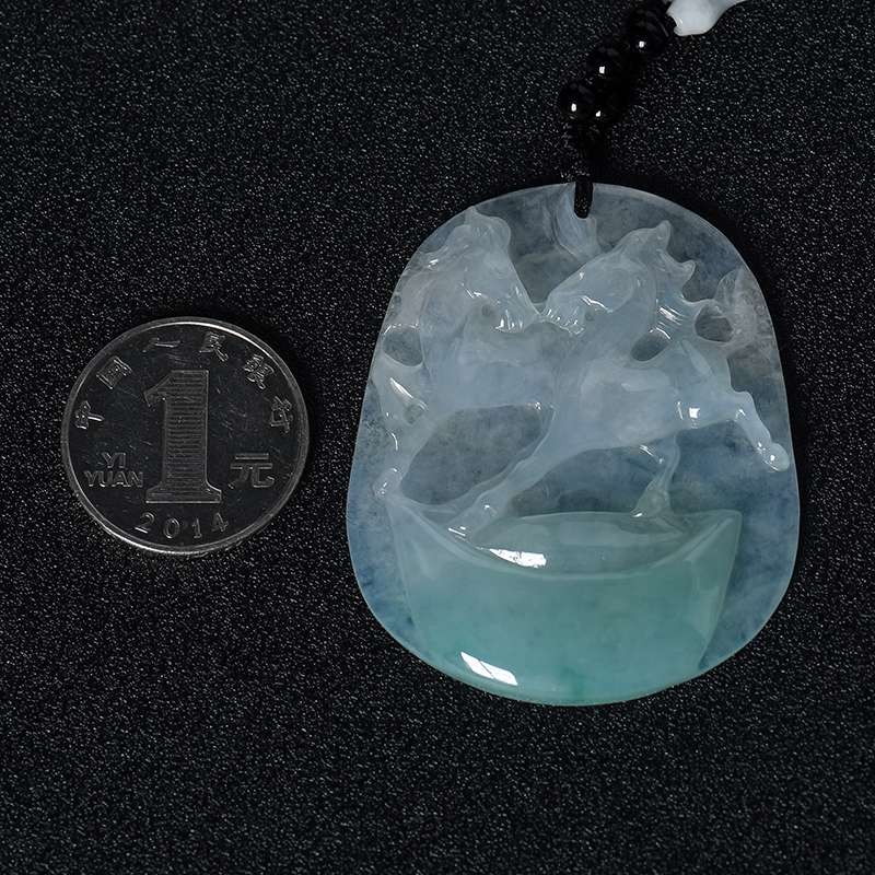 天然翡翠马牌-红掌柜