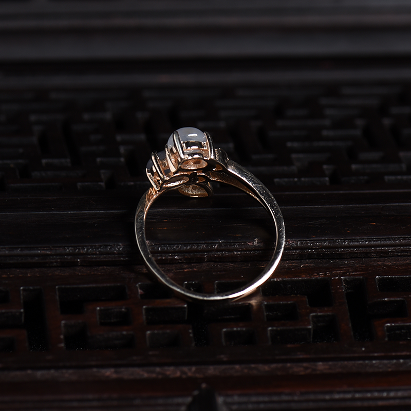 糯冰种翡翠戒指 - 红掌柜