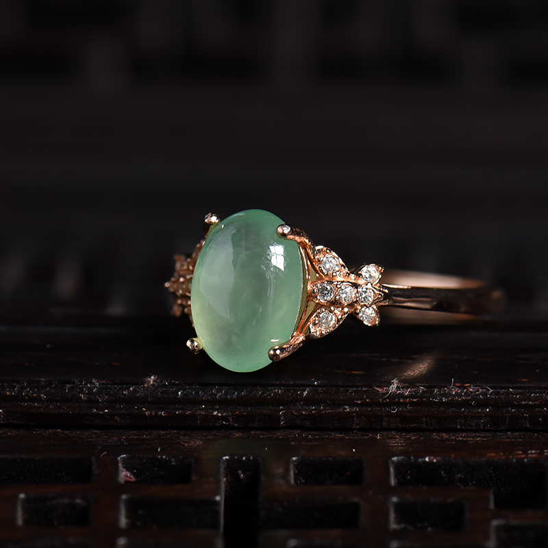 银镶糯冰种翡翠戒指 - 红掌