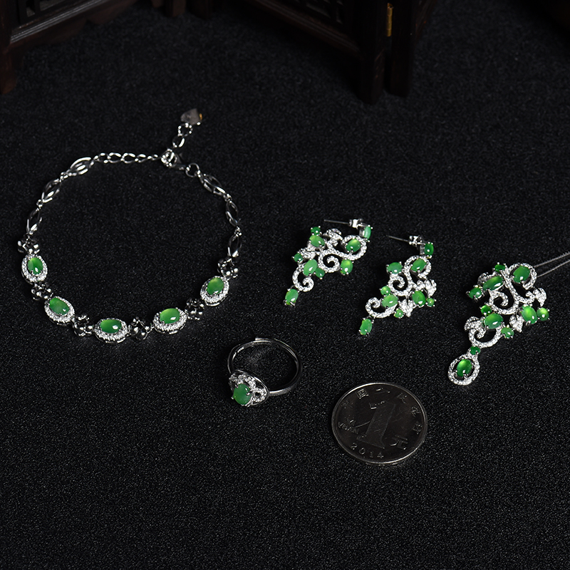 缅甸A货翡翠套装 - 红掌柜