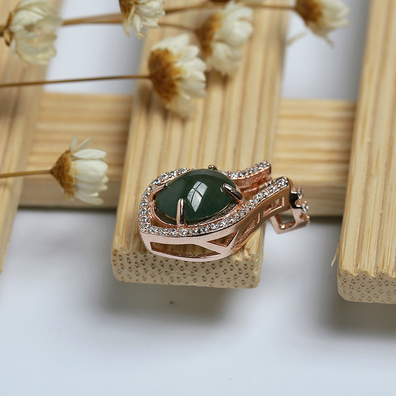 缅甸A货翡翠吊坠 - 红掌柜