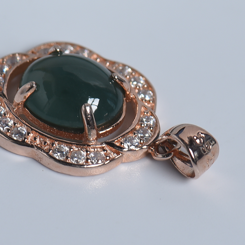 糯冰种油青翡翠吊坠 - 红掌柜