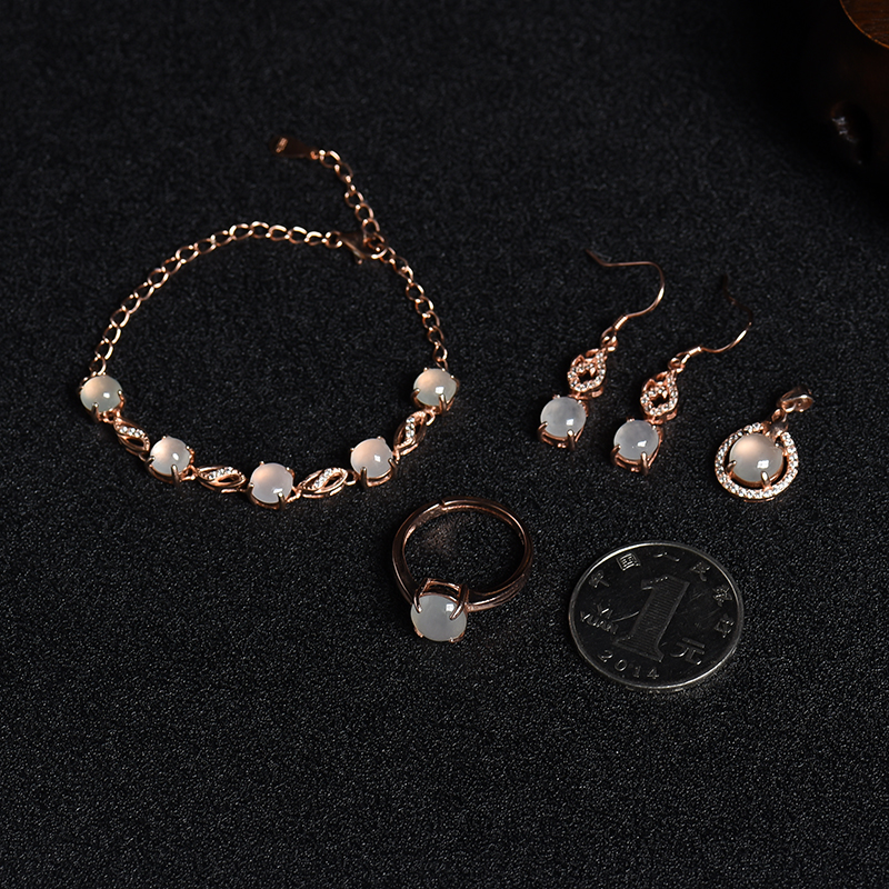 冰种晴水翡翠四件套-红掌柜