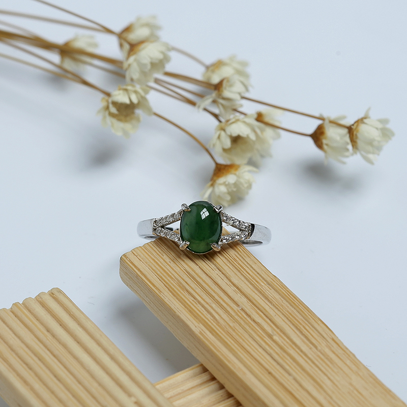 银镶冰糯种翠绿翡翠戒指-红掌柜