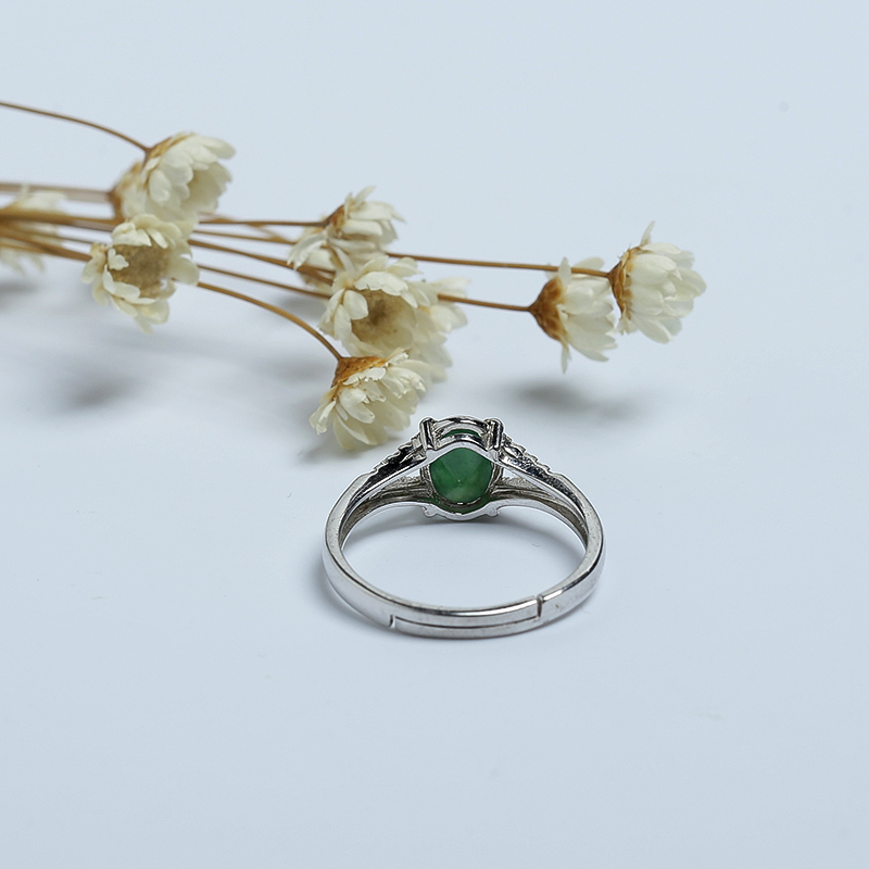 天然翠绿翡翠戒指-红掌柜