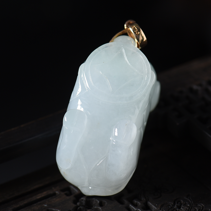 糯豆种翡翠猪-红掌柜