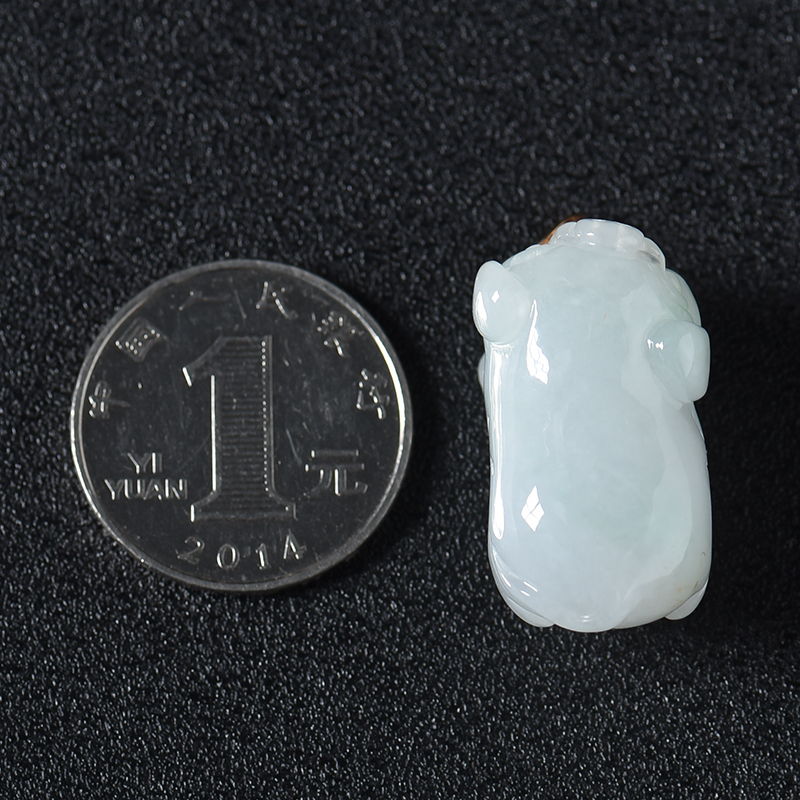 天然翡翠猪吊坠-红掌柜