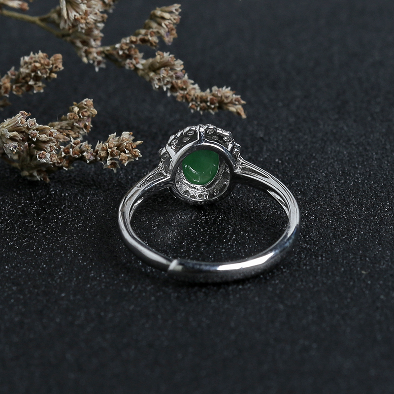 银镶绿色翡翠戒指-红掌柜