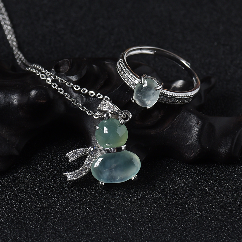 银镶冰种翡翠戒指-红掌柜