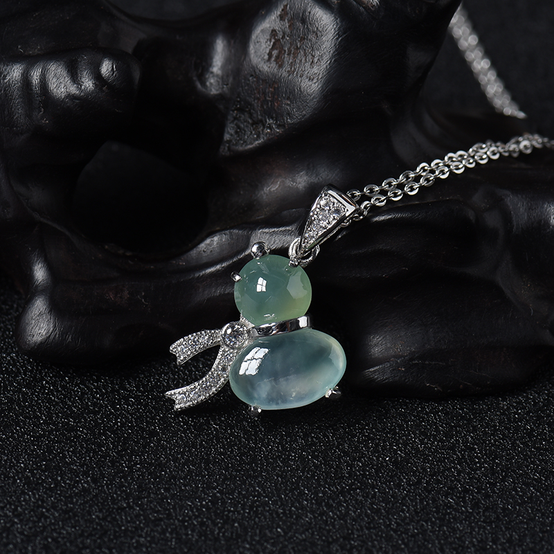 银镶冰种翡翠项链-红掌柜