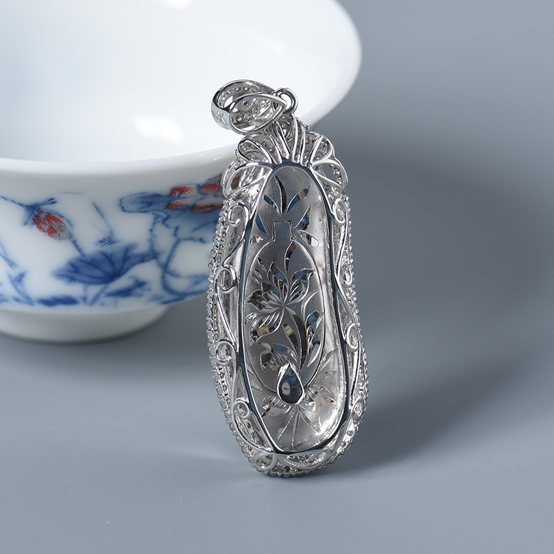 18K金镶钻缅甸满绿翡翠四季豆吊坠-红掌柜