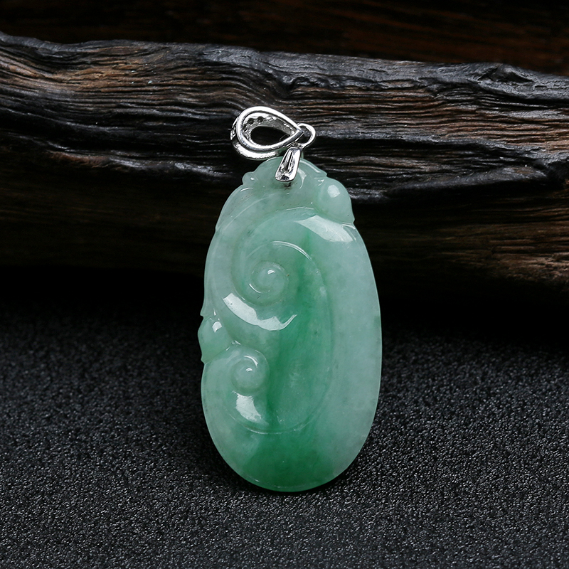 糯种飘绿翡翠如意挂件 - 红掌柜