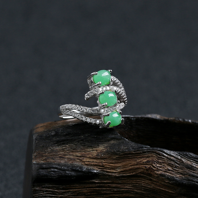 A货天然银镶糯冰种翠绿翡翠戒指 - 红掌柜