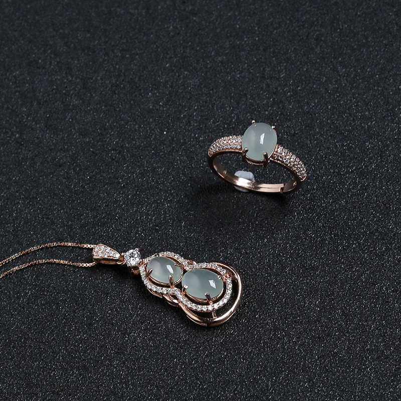 银镶冰种晴水翡翠两件套-红掌柜