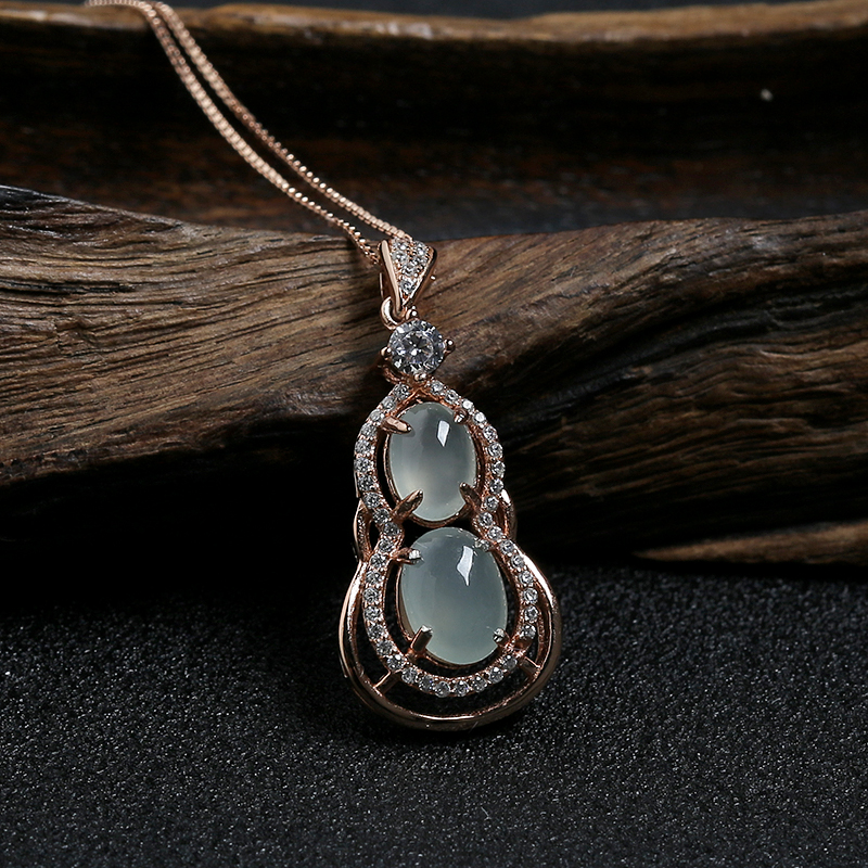 冰种晴水翡翠两件套-红掌柜