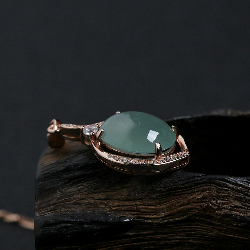 银镶晴水翡翠两件套-红掌柜