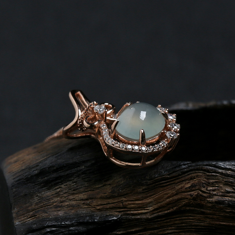 冰种晴水翡翠吊坠-红掌柜