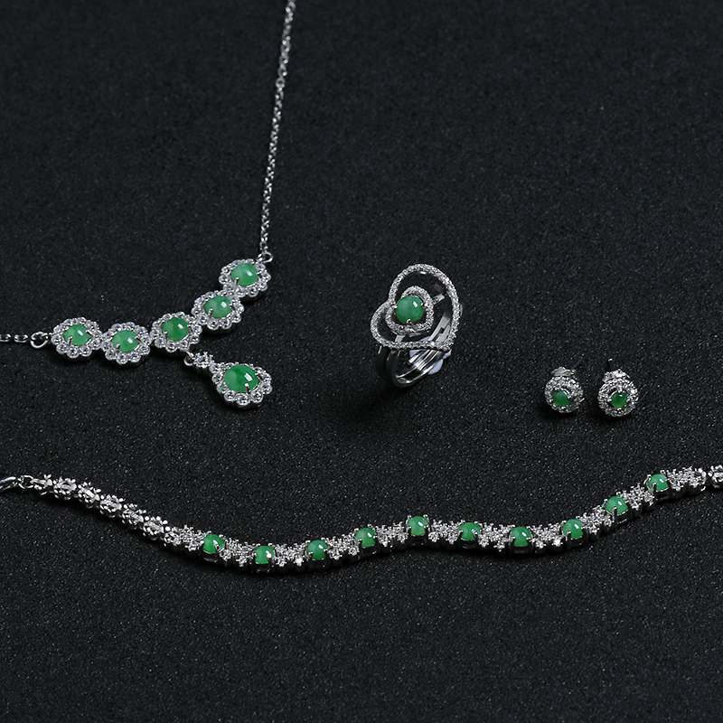 银镶冰种翡翠四件套-红掌柜