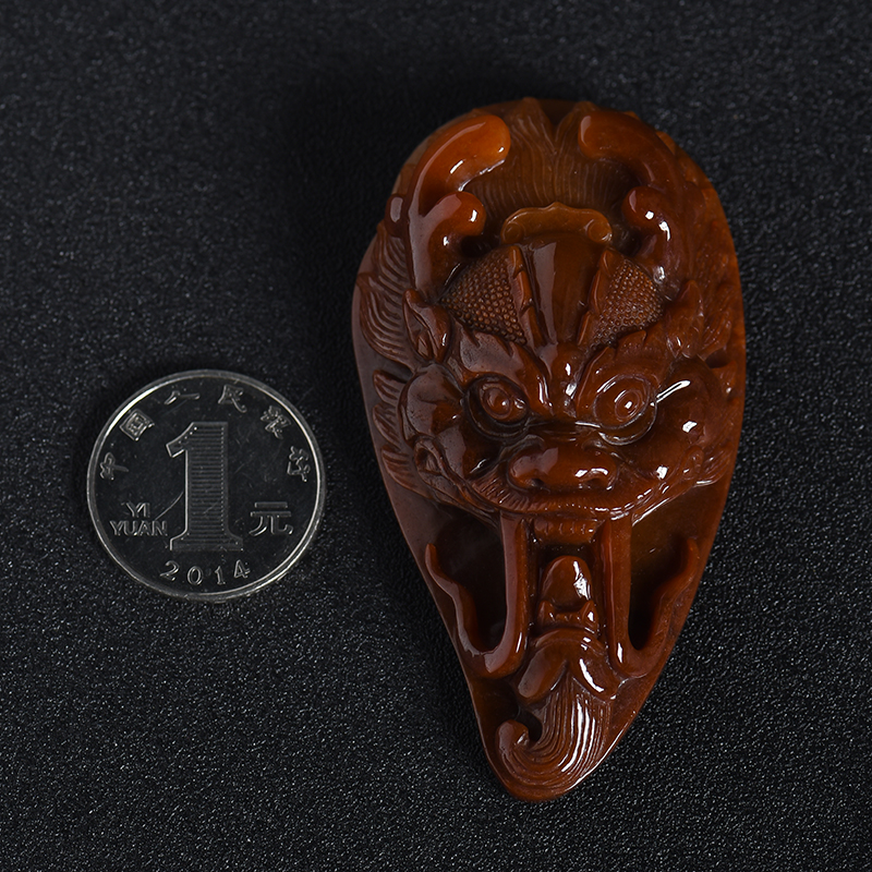 天然豆种黄翡挂件-红掌柜