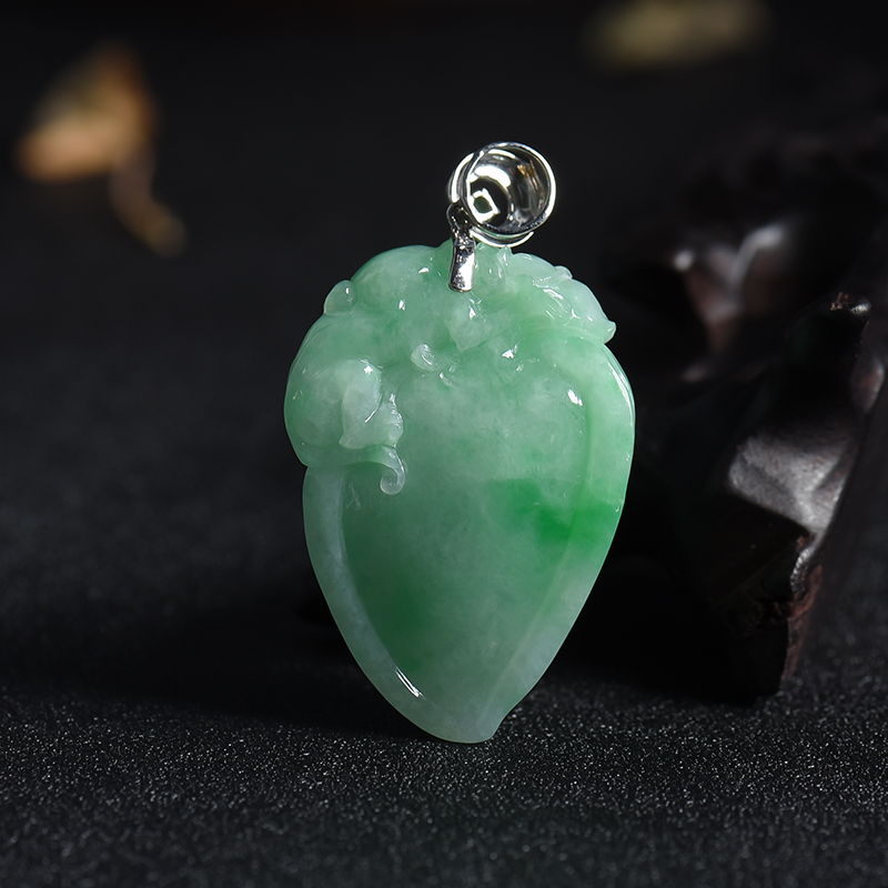 翡翠桃子挂件-红掌柜