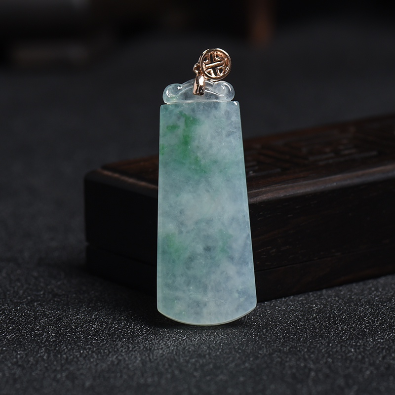 天然翡翠平安无事牌- 红掌柜