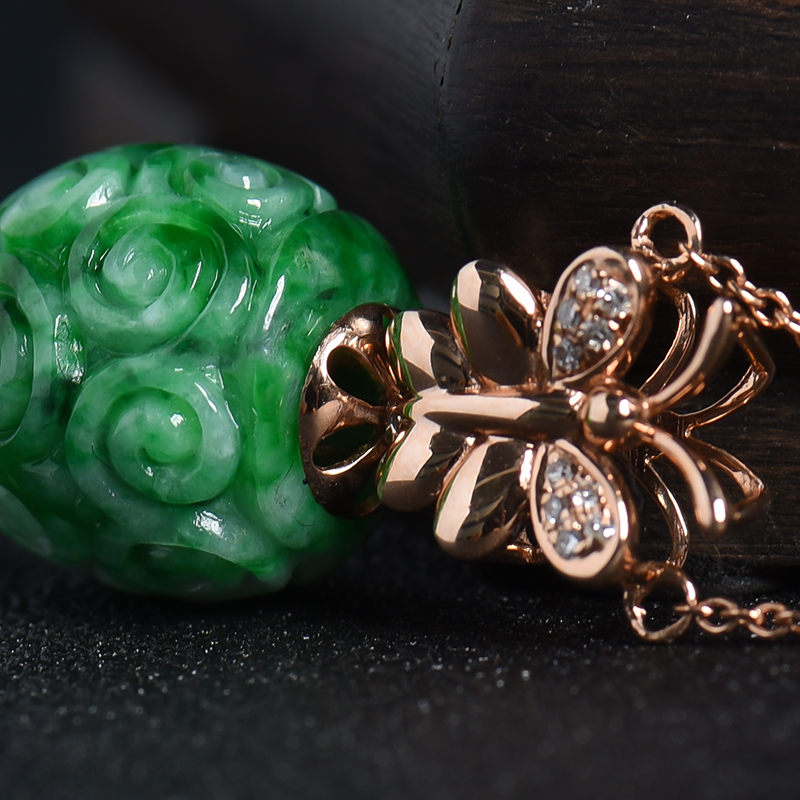 花青翡翠雕花路路通吊坠 - 红掌柜