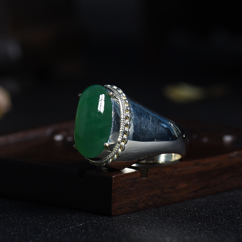 阳绿翡翠戒面-红掌柜