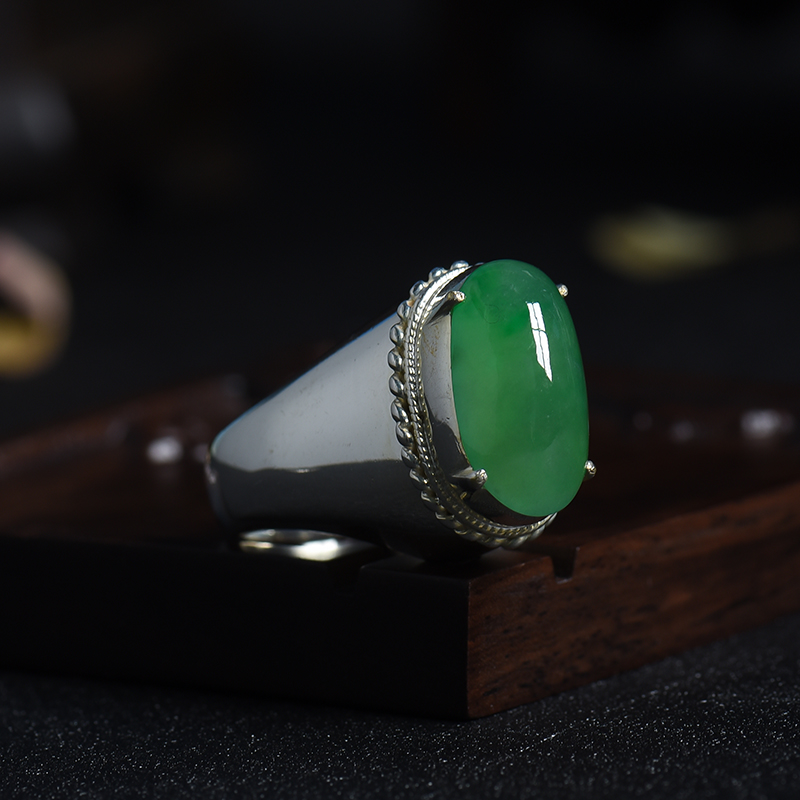 糯冰种翡翠戒面-红掌柜