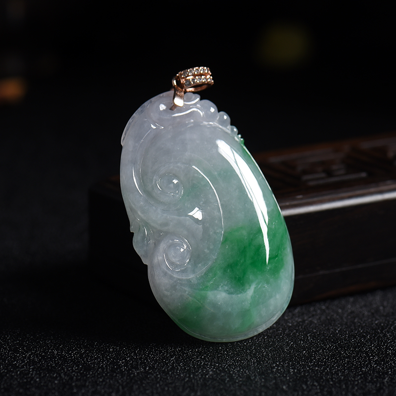 飘绿花翡翠如意吊坠 - 红掌柜