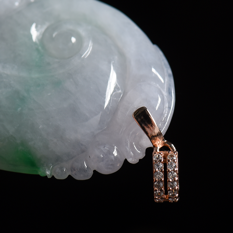 银扣糯种飘绿花翡翠吊坠 - 红掌柜