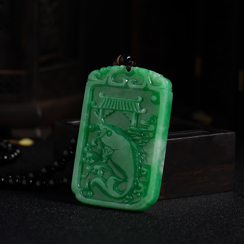 糯种阳绿翡翠鱼跃龙门吊坠-红掌柜