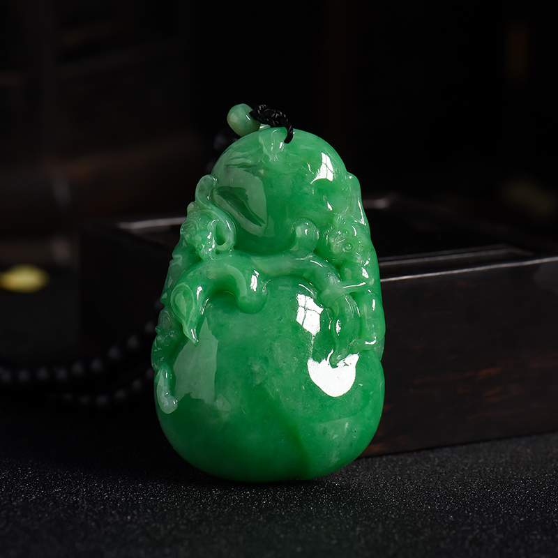 缅甸天然糯种阳绿翡翠灵猴献桃吊坠-红掌柜