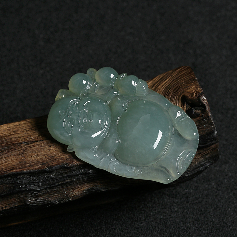 冰糯种灰绿色翡翠吊坠-红掌柜