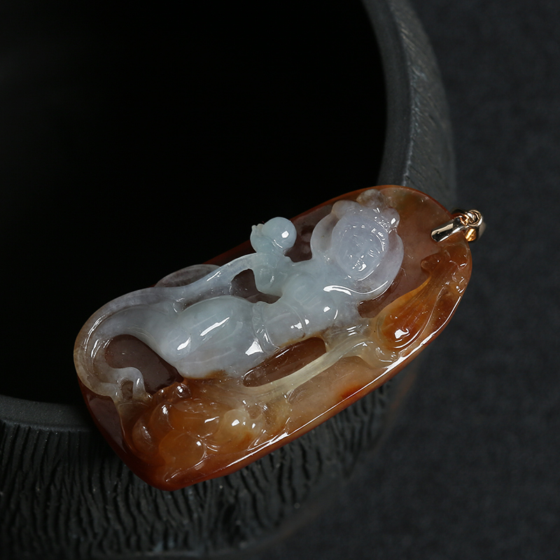 翡翠飞天吊坠-红掌柜