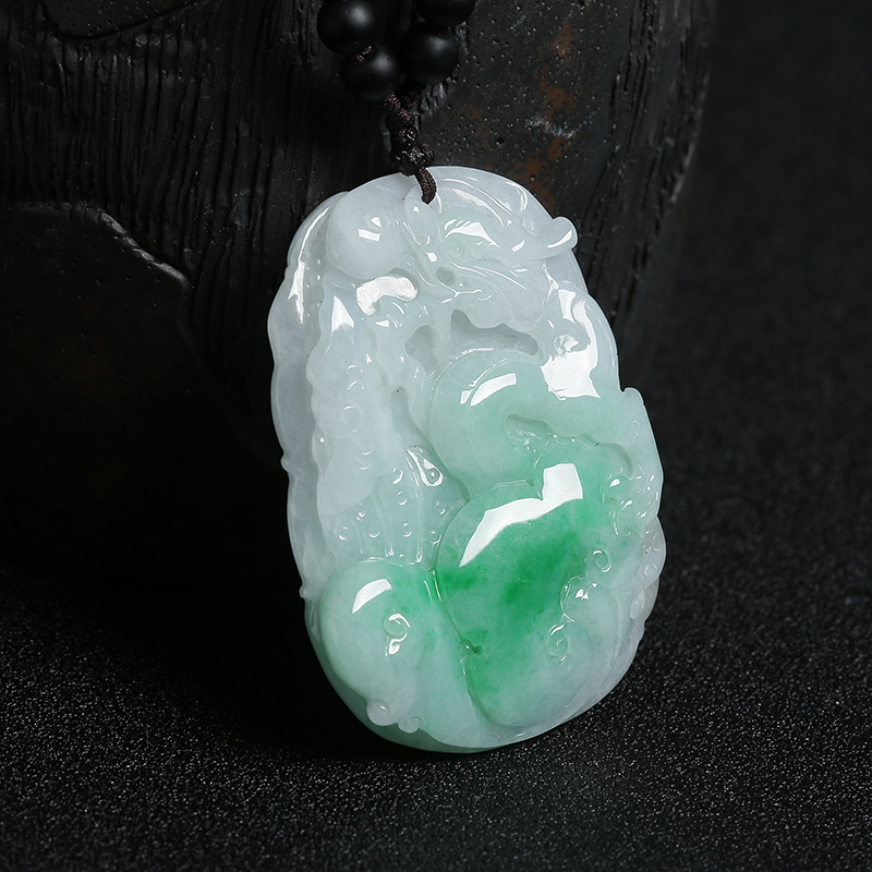 飘绿花翡翠龙牌吊坠-红掌柜