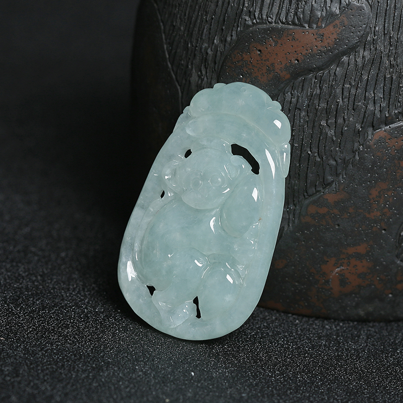 豆种浅绿翡翠灵猴献桃吊坠 - 红掌柜