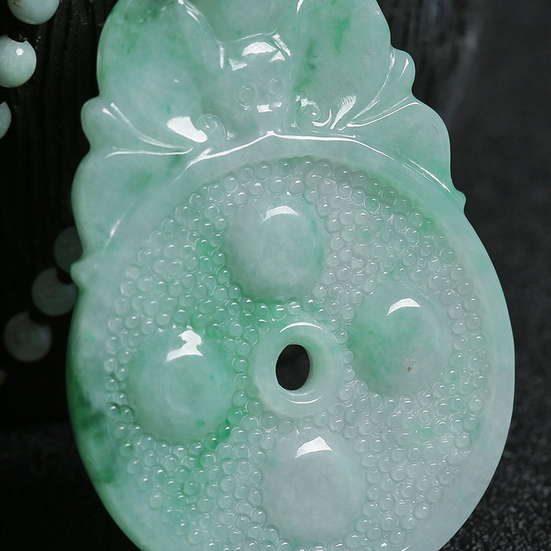 缅甸A货豆种飘翠翡翠吊坠 - 红掌柜