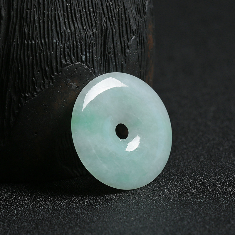 飘翠翡翠平安吊坠-红掌柜