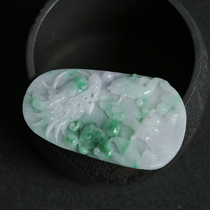 糯种飘绿花翡翠鱼跃龙门-红掌柜