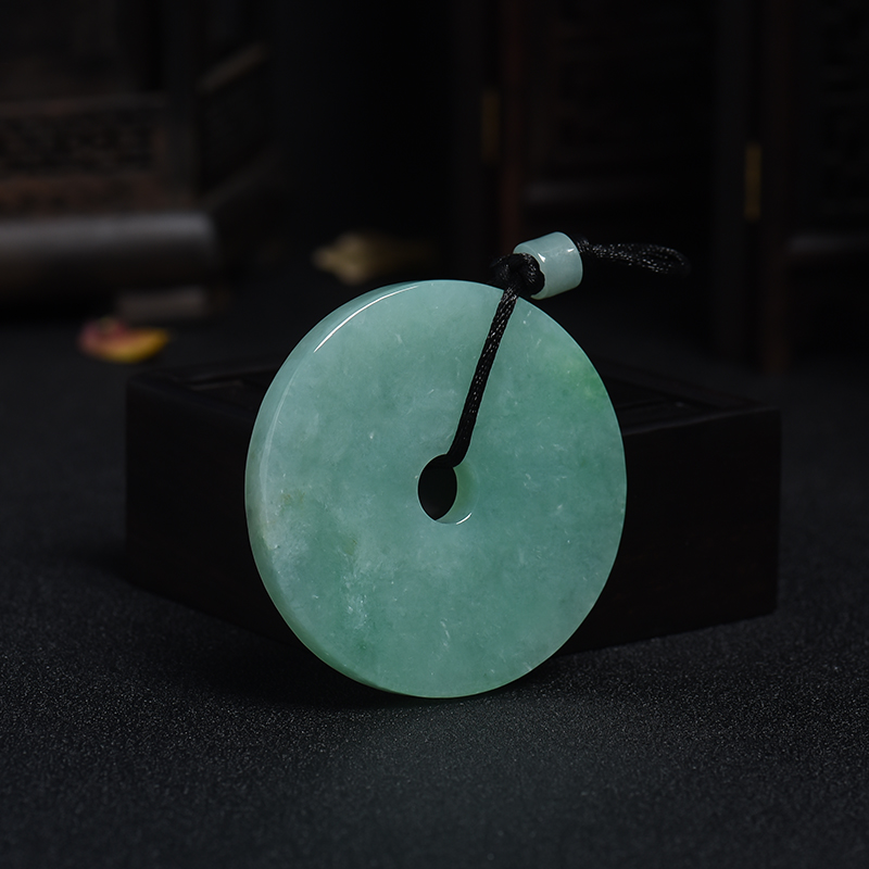 缅甸冰糯种浅绿翡翠平安扣吊坠-红掌柜