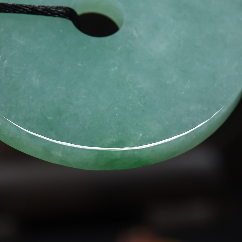 缅甸天然冰糯种浅绿翡翠吊坠-红掌柜