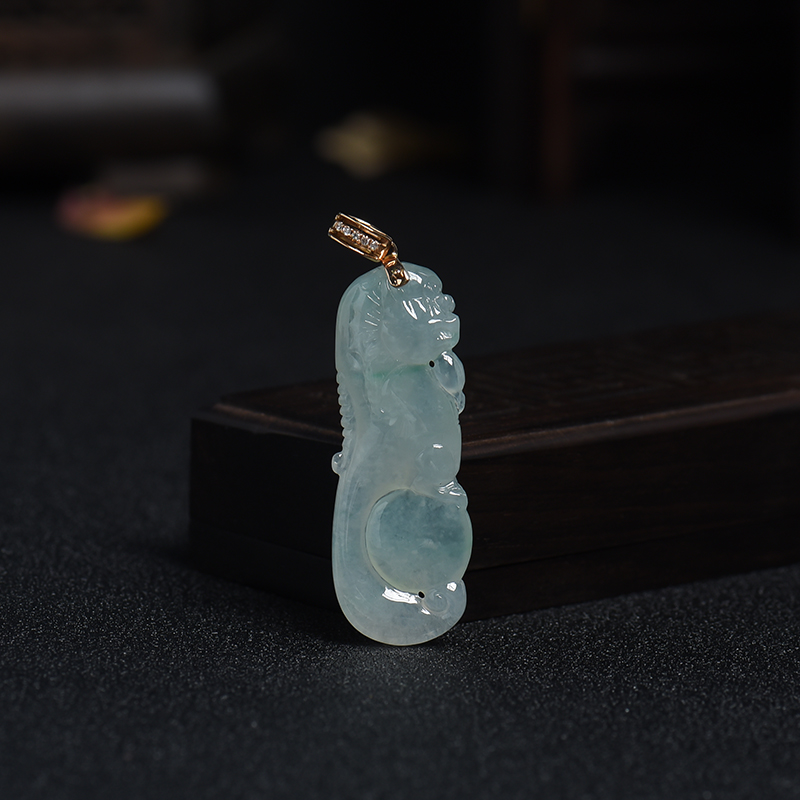 缅甸天然翡翠海马吊坠-红掌柜