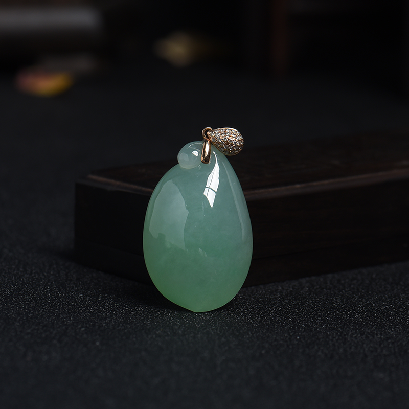 缅甸天然冰糯种浅绿翡翠福瓜吊坠-红掌柜