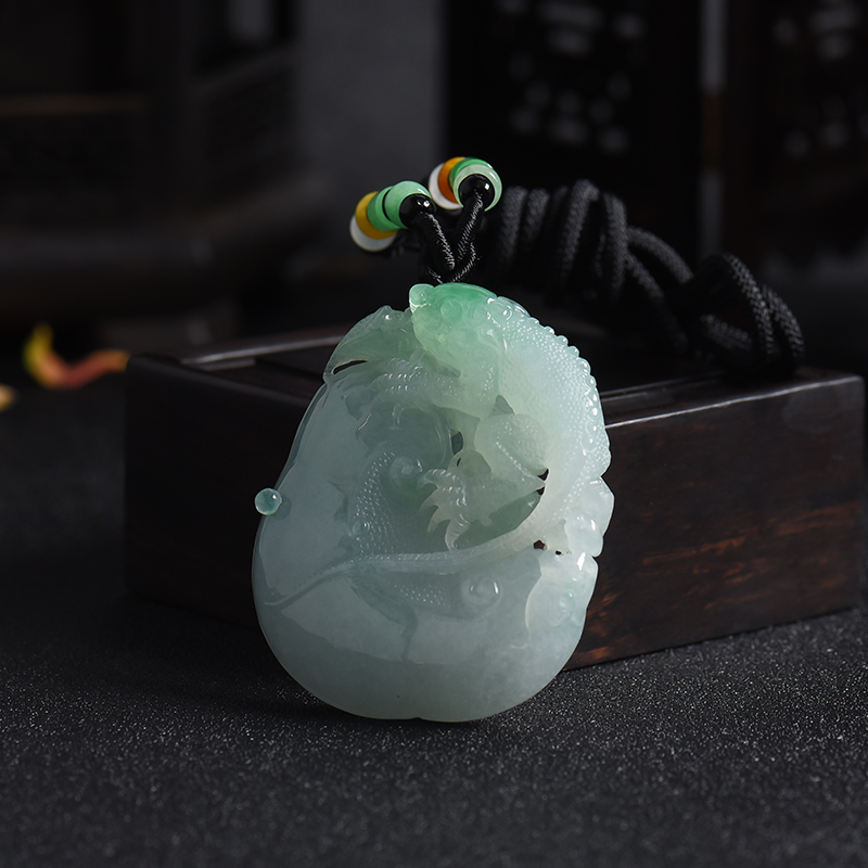天然糯冰种浅绿翡翠今非昔比吊坠-红掌柜