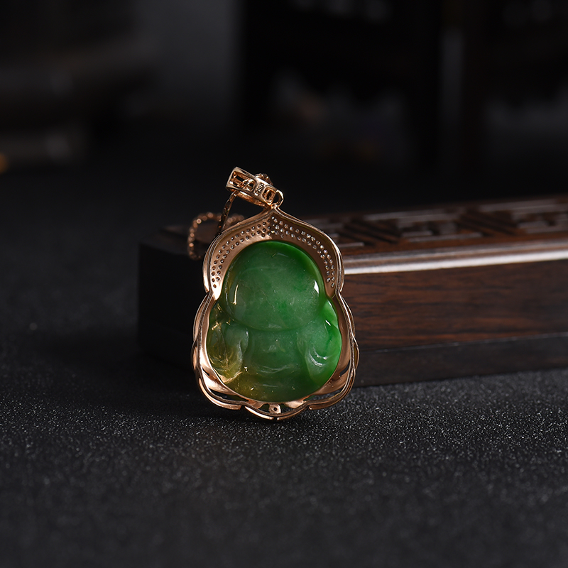 18k金镶钻缅甸豆种阳绿翡翠弥勒佛吊坠-红掌柜