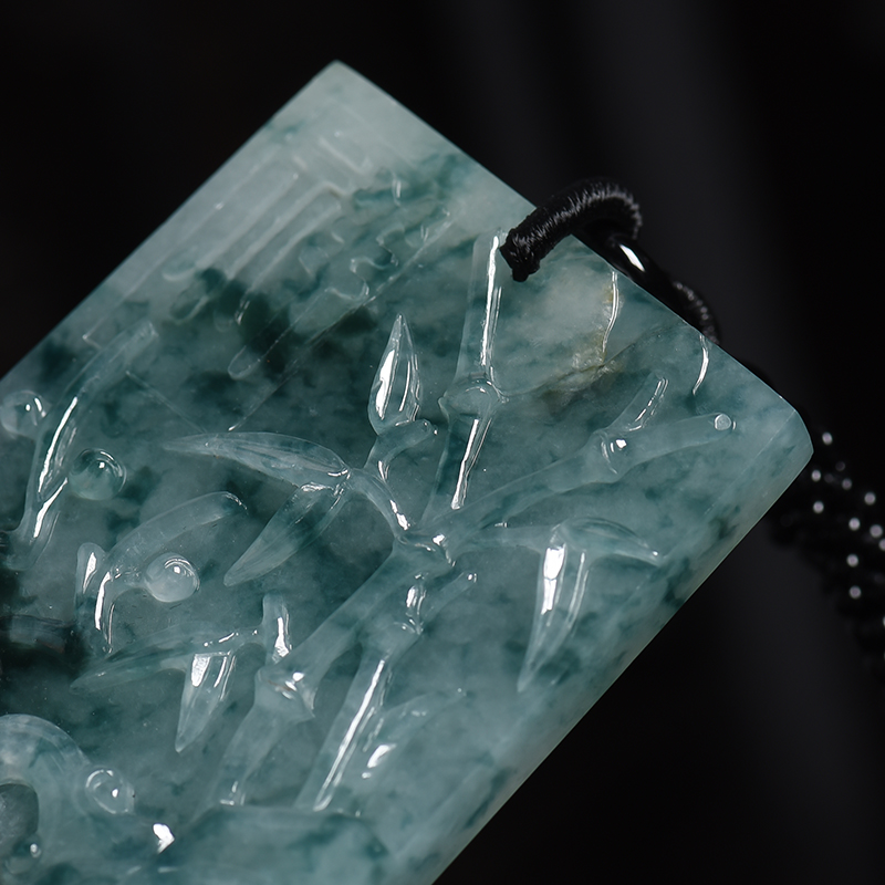 缅甸天然糯冰种飘花翡翠吊坠-红掌柜