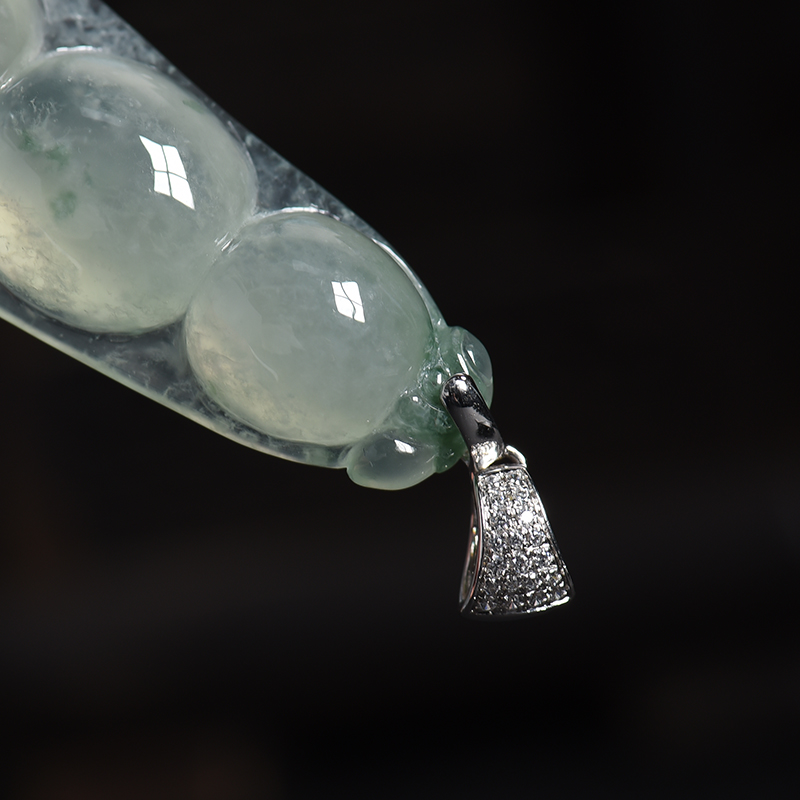 翡翠四季豆吊坠-红掌柜