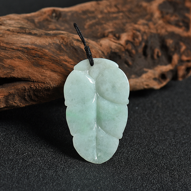 翡翠金枝玉叶吊坠-红掌柜